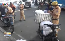 TP.HCM: Người dân vẫn sử dụng xe cũ nát