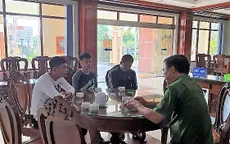 Vụ án giết người tại quán karaoke XO: Thêm 3 đối tượng đầu thú và giao nộp vũ khí