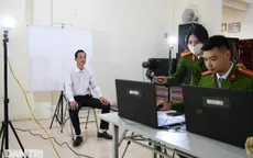 Làm việc xuyên đêm đẩy nhanh tiến độ cấp căn cước công dân gắn chip tại Hà Nội