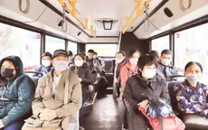 Hà Nội dừng giãn cách trên phương tiện vận tải công cộng