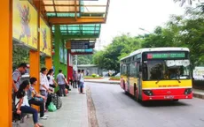Doanh thu teo tóp của xe bus Hà Nội