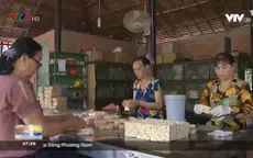 Thú vị nghề rang cốm gạo