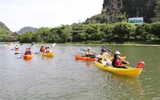 Tràng An đón du khách đi đôi với tăng cường phòng, chống dịch COVID-19