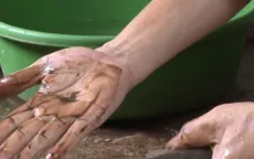 Người dân ngoại thành phía nam Hà Nội ngóng nước sạch