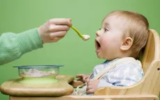 Bổ sung Vitamin A, D, K, E đúng cách cho trẻ