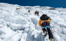 Trung Quốc dừng hoạt động leo núi trên đỉnh Everest