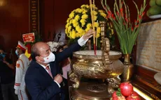 Chủ tịch nước dâng hương các lãnh đạo tiền bối của Đảng