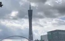 Trải nghiệm mạo hiểm tháp truyền hình cao nhất Trung Quốc