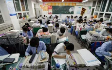 Đề thi Đại học môn Văn của Trung Quốc khiến sĩ tử "đọc xong suýt ngất tại chỗ"