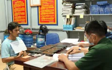 Bị phát hiện, nam thanh niên tăng ga bỏ chạy cùng 10 bánh heroin