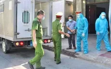 Bắt tạm giam chủ nhà xe khách chở người mắc COVID-19 rời TP Hồ Chí Minh
