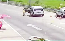 Thiếu giấy phép, tài xế húc thẳng vào CSGT tại chốt kiểm dịch