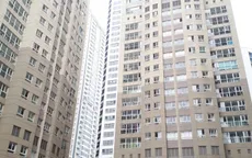 Hà Nội: Cháu bé 5 tuổi rơi từ tầng 11 chung cư xuống đất tử vong