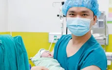 MC Hạnh Phúc đón con gái đầu lòng: "Cảm ơn con đã đến với thế giới này"