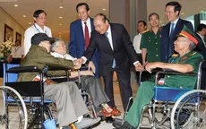 Chủ tịch nước Nguyễn Xuân Phúc ký quyết định tặng quà người có công với đất nước