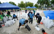 Bão nhiệt đới Fred đổ bộ vào Florida, có nguy cơ gây ra các đợt triều cường nguy hiểm