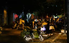 Hà Nội: Họp chợ lúc nửa đêm để né chốt kiểm soát phòng dịch
