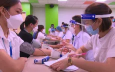 Thủ tướng yêu cầu Bộ Y tế đàm phán mua vaccine do 4 hiệp hội đề xuất