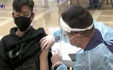 Anh tiêm vaccine COVID-19 cho trẻ 12 - 15 tuổi