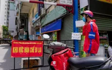 Cảm phục nỗ lực mưu sinh của những shipper "bám trụ mặt đường" giữa mùa dịch COVID-19