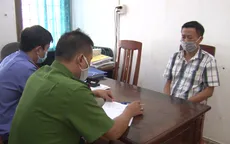 Khởi tố nhân viên y tế đánh cán bộ trực chốt kiểm dịch