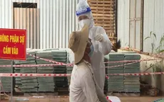 Phát hiện 7 người ngồi trong thùng xe trốn kiểm dịch