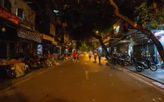 Phố Hàng Mã chặn chốt hai đầu, "thủ phủ" đồ chơi Trung thu ở Hà Nội vắng lặng