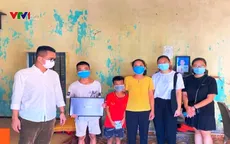 San sẻ yêu thương, giúp em đến trường
