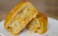 Bánh Trung thu mùa COVID-19: "Vừa làm vừa... run"