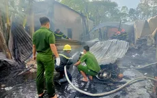 Thanh niên say rượu phóng hỏa đốt nhà mẹ ruột