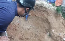 2 người bị đất đá vùi lấp trong lúc đổ kè bê tông làm nền nhà
