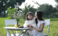 Cuộc chiến nuôi con: Làm gì khi trẻ hay khóc nhõng nhẽo?