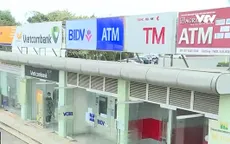 Lần đầu tiên giao dịch rút tiền qua ATM giảm