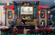 Phố ông đồ nườm nượp khách tham quan