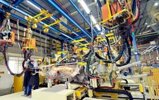 Standard Chartered dự báo GDP Việt Nam 2023 tăng 7,2%