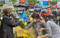 Nhộn nhịp mua sắm ngày cuối năm Tân Sửu