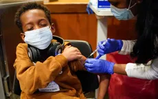 Mỹ khuyến nghị tiêm mũi tăng cường với vaccine COVID-19 của Pfizer cho trẻ 12 - 15 tuổi