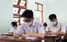 Thi học kỳ ngay sau khi trở lại trường, học sinh ở TP Hồ Chí Minh căng mình với áp lực