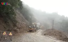 Hà Tĩnh sạt lở nghiêm trọng trên tuyến Quốc lộ 8A