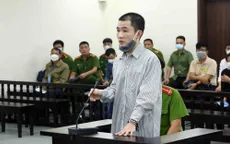 Vụ đóng đinh vào đầu bé gái 3 tuổi: Mẹ cháu bé có biết con mình bị hành hạ?