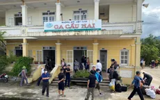 Đường sắt tạm dừng nhiều chuyến tàu Bắc-Nam