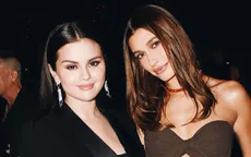 Vợ Justin Bieber tạo dáng bên Selena Gomez, xóa tan mọi nghi vấn hiềm khích