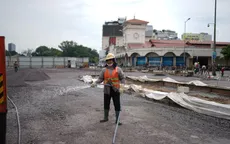 Gấp rút thi công trả lại mặt đường phía trước chợ Bến Thành