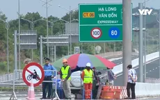 Ngăn chặn xe máy đi vào cao tốc Vân Đồn - Móng Cái