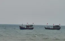 Quảng Bình: Khẩn trương ứng cứu tàu cá cùng 12 ngư dân gặp nạn trên biển