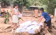 Nỗi buồn của trẻ thơ trong vùng lũ