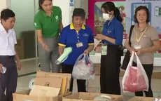 Người dân TP Hồ Chí Minh hào hứng đổi rác lấy quà