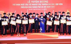 Hà Nội tuyên dương 98 thủ khoa xuất sắc