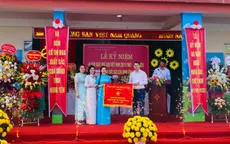 Trường mần non Hiến Nam, Thành phố Hưng Yên đón nhận Cờ thi đua xuất sắc của UBND tỉnh