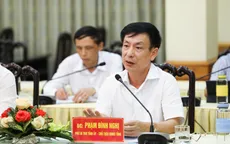 Thi hành kỷ luật khiển trách Chủ tịch UBND tỉnh Thanh Hóa, Nam Định